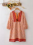 Patterned dress with sleeves