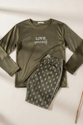 "LOVE yourself" بيجاما شتوي