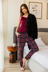 بيجاما قطيفه 3 قطع نبيتي