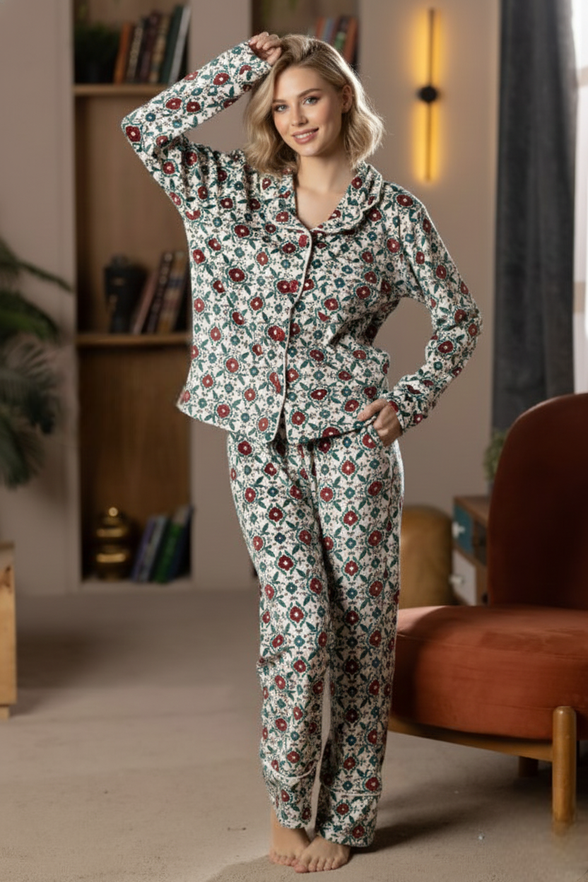 بيجاما زراير ورد