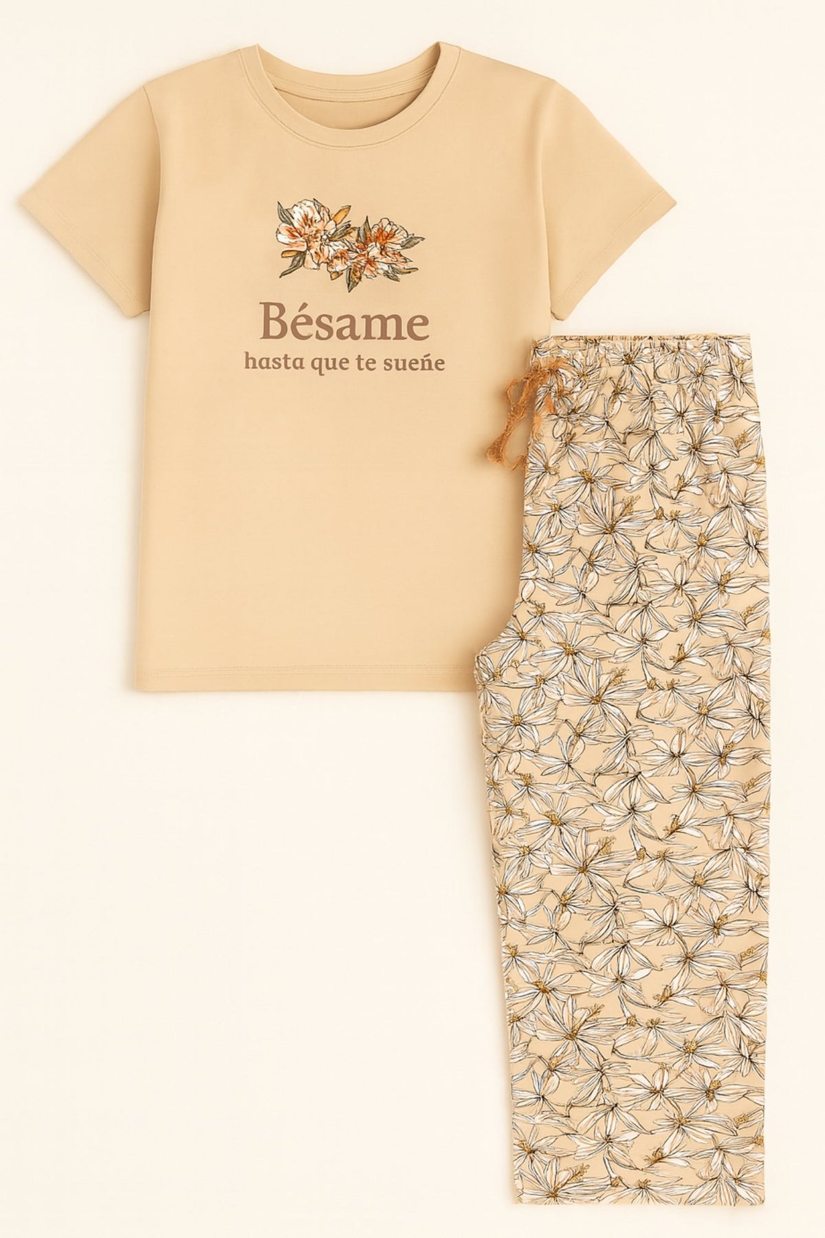 "Besame"بجاما نص كم
