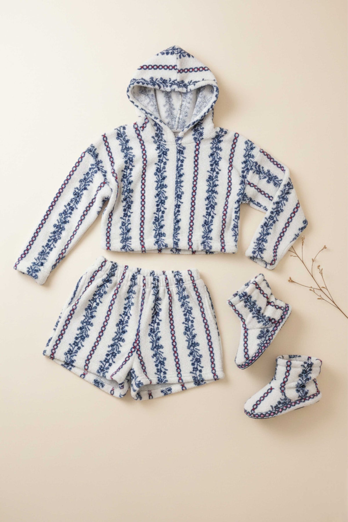 بيجاما شتوي شورت منقوشه